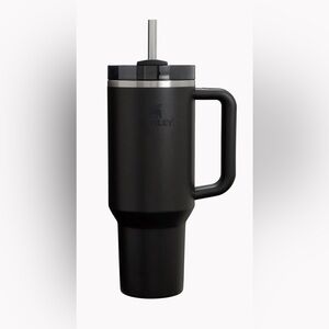 Stanley Quencher Flowstate Tumbler 40oz in Black
